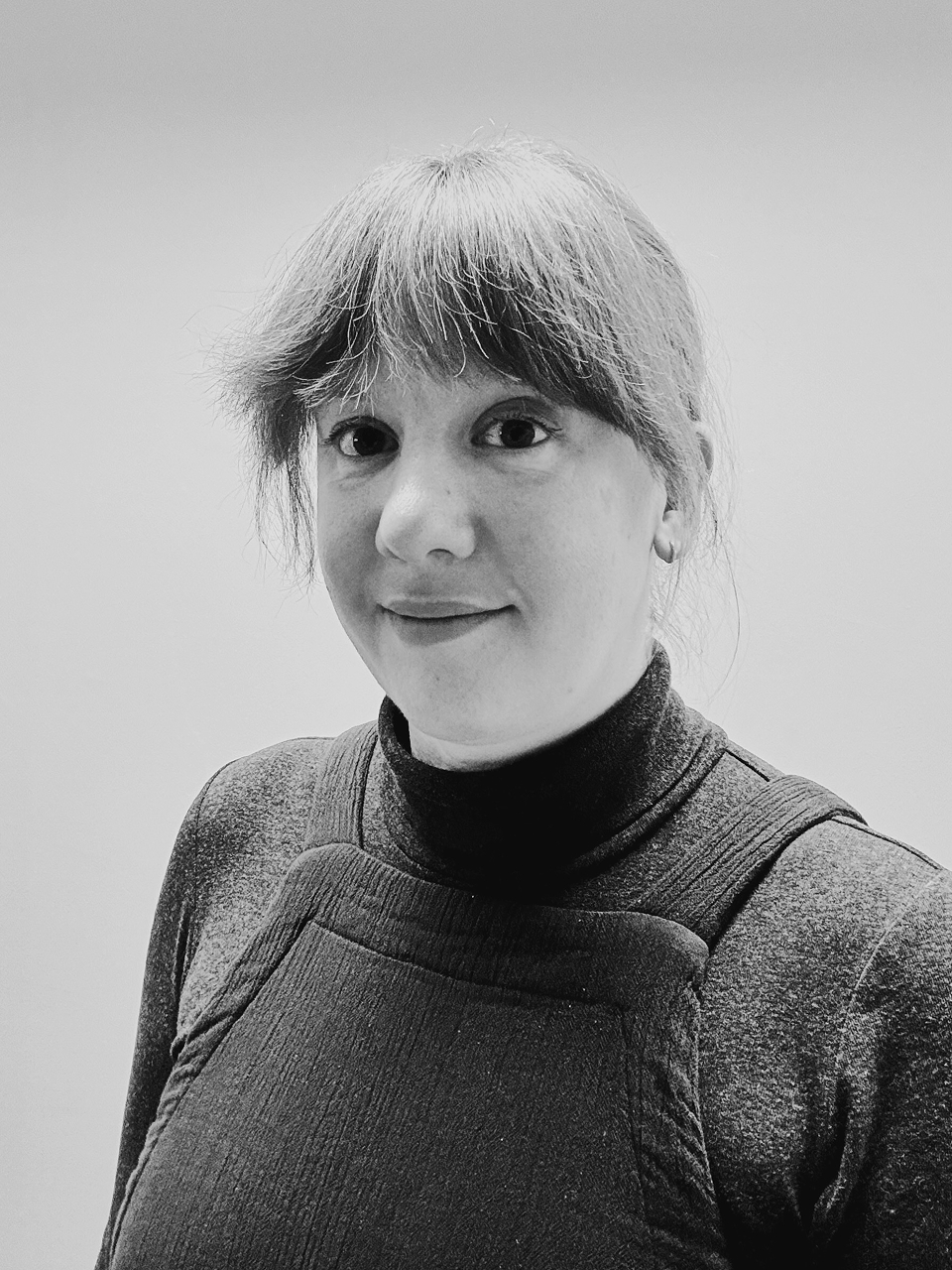 Louise Jackson |
Production Assistant -
London